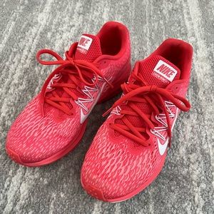 Nike Zoom Winflo Running Shoes